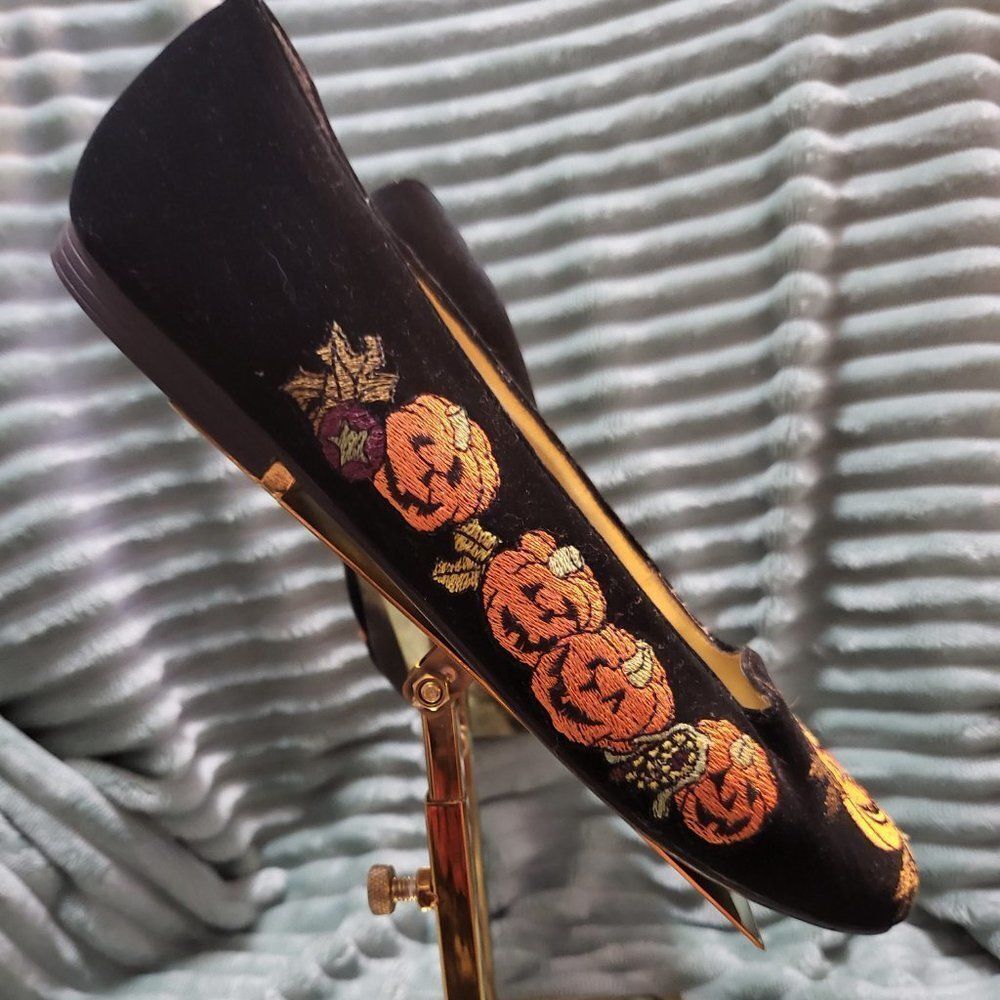 PRITZI Embroidered Jack-O'-Lantern Velvet Flats | Pumpkin Loafers | Women's 7.5 - Picture 3 of 10